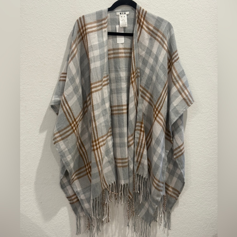 Three Dots Plaid Fringe Poncho in Gray and Brown
